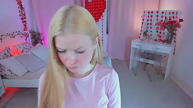 Laly Peach online show from 02-15-26, 08:35