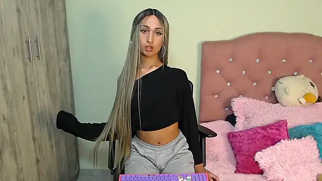 camy doll online show from 12-05-24, 01:36