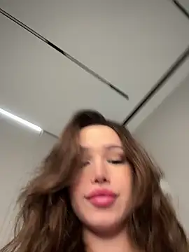 Snapshot of stefannichka chatting on 09-13-25, 08:41 stefannichka online show from 09-13-25, 08:41