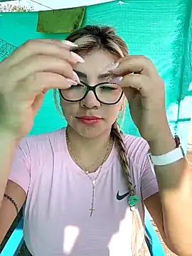 Snapshot of DIANITA_1988 chatting on 03-04-25, 01:59 DIANITA 1988 online show from 03-04-25, 01:59