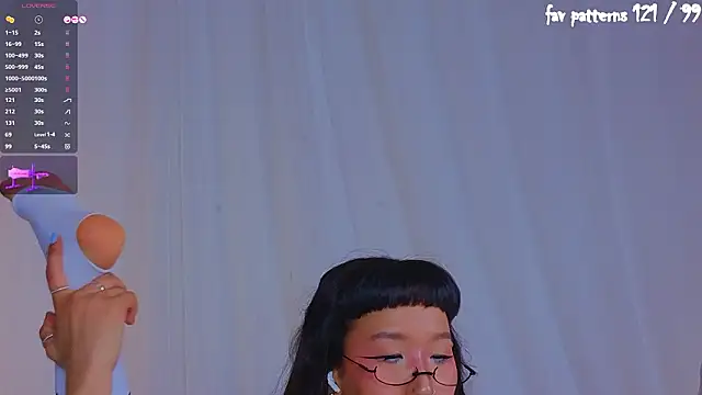 Snapshot of a11yson chatting on 02-08-26, 04:32 a11yson online show from 02-08-26, 04:32