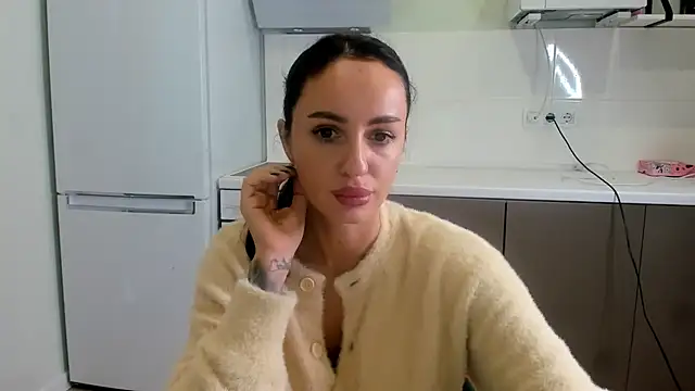 Snapshot of Your_Masha chatting on 10-27-25, 07:56 Your Masha online show from 10-27-25, 07:56