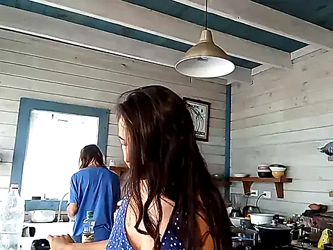 Snapshot of Luna-Natural chatting on 01-05-25, 05:30 Luna-Natural online show from 01-05-25, 05:30