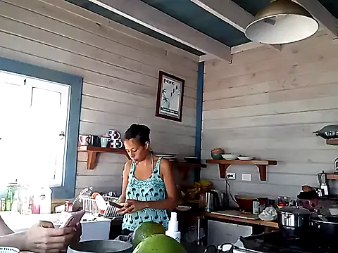 Snapshot of Luna-Natural chatting on 01-31-25, 04:06 Luna-Natural online show from 01-31-25, 04:06