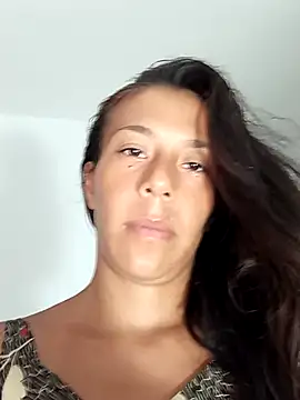 Snapshot of Luna-Natural chatting on 09-16-25, 02:01 Luna-Natural online show from 09-16-25, 02:01