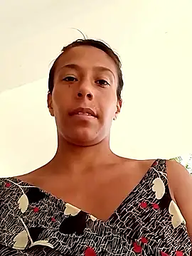 Snapshot of Luna-Natural chatting on 09-17-25, 04:41 Luna-Natural online show from 09-17-25, 04:41