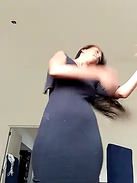 Snapshot of Luna-Natural chatting on 09-25-25, 02:10 Luna-Natural online show from 09-25-25, 02:10