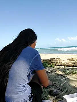 Snapshot of Luna-Natural chatting on 11-03-25, 03:13 Luna-Natural online show from 11-03-25, 03:13