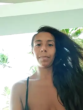 Snapshot of Luna-Natural chatting on 11-26-25, 09:05 Luna-Natural online show from 11-26-25, 09:05