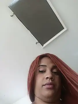 Snapshot of AbellaLizz chatting on 06-22-26, 02:14 AbellaLizz online show from 06-22-26, 02:14