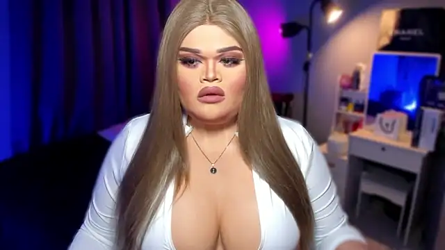 Snapshot of KarolinaThompson chatting on 01-16-25, 08:00 KarolinaThompson online show from 01-16-25, 08:00