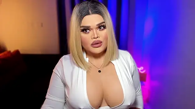 Snapshot of KarolinaThompson chatting on 02-16-25, 09:15 KarolinaThompson online show from 02-16-25, 09:15