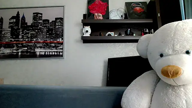stormylana online show from 06-18-26, 01:17