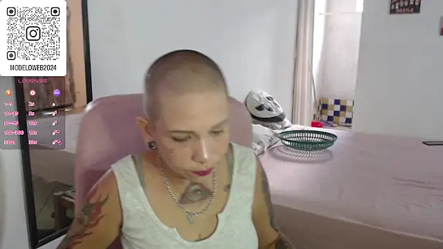 moon cat85 online show from 03-16-25, 04:56