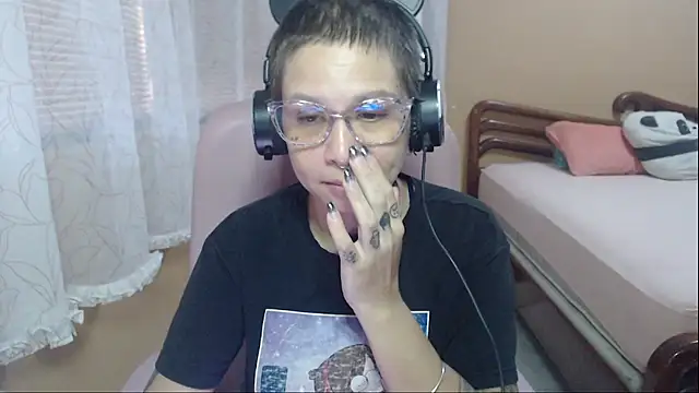 moon cat85 online show from 09-20-25, 09:49