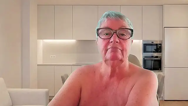 Snapshot of GrannyChrissy68 chatting on 06-10-26, 02:49 GrannyChrissy68 online show from 06-10-26, 02:49