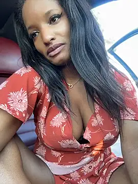 NicoleCocksXXX online show from 05-15-26, 09:00