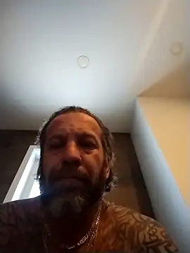 trucker1979 online show from 02-04-26, 07:31