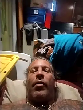 Snapshot of trucker1979 chatting on 07-05-26, 03:41 trucker1979 online show from 07-05-26, 03:41