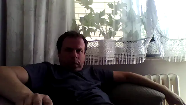 Snapshot of grzes19763 chatting on 05-20-26, 09:37 grzes19763 online show from 05-20-26, 09:37