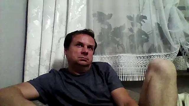 Snapshot of grzes19763 chatting on 05-30-26, 08:39 grzes19763 online show from 05-30-26, 08:39