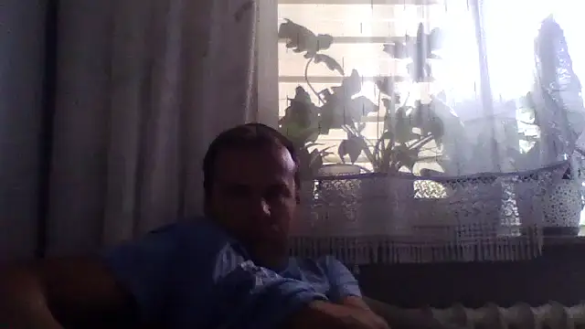 Snapshot of grzes19763 chatting on 07-09-26, 08:07 grzes19763 online show from 07-09-26, 08:07