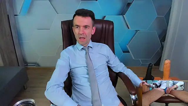 SteveTiger online show from 04-19-26, 03:28