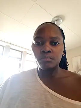 Snapshot of FitSelina66 chatting on 06-21-26, 12:52 FitSelina66 online show from 06-21-26, 12:52