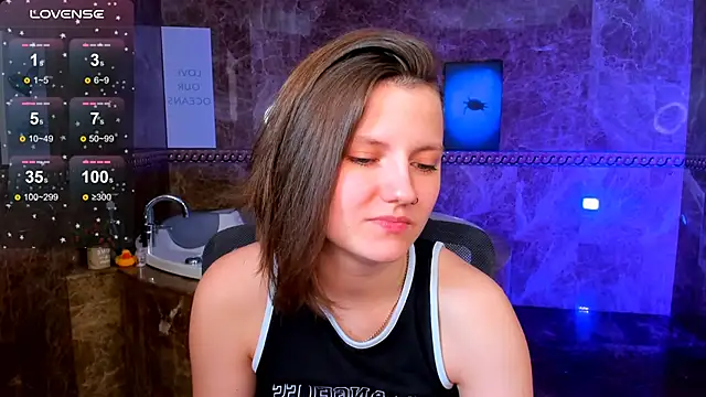 MelindaTin online show from 04-09-26, 06:19