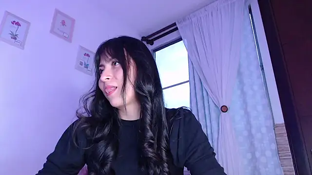 Snapshot of step_daughter chatting on 03-06-25, 11:20 step daughter online show from 03-06-25, 11:20