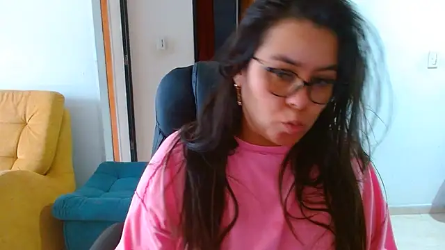 Snapshot of Ixchel_Anaid chatting on 06-27-26, 02:34 Ixchel Anaid online show from 06-27-26, 02:34
