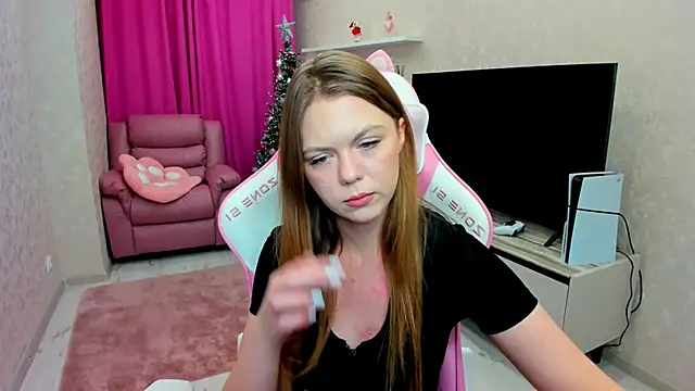 Strawberrye online show from 01-12-26, 03:45