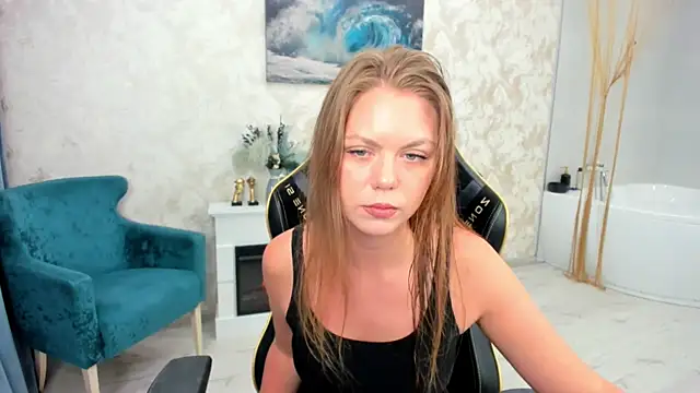 Strawberrye online show from 02-07-26, 03:21