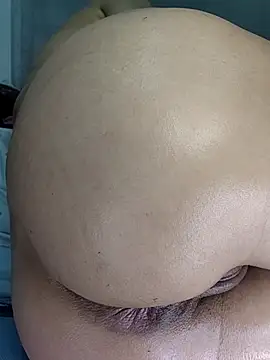 Snapshot of estrella_tasty chatting on 03-02-26, 07:15 estrella tasty online show from 03-02-26, 07:15