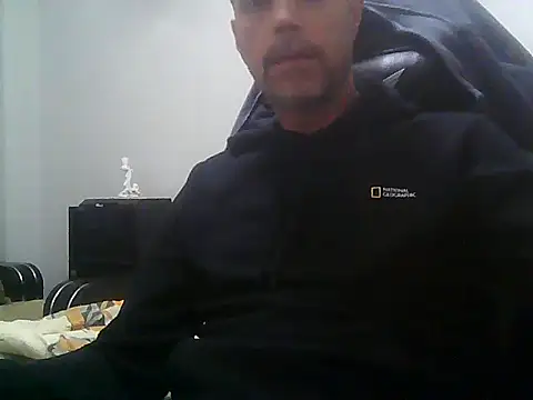 Snapshot of boran34 chatting on 05-06-26, 09:09 boran34 online show from 05-06-26, 09:09