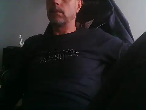 Snapshot of boran34 chatting on 05-21-26, 04:25 boran34 online show from 05-21-26, 04:25