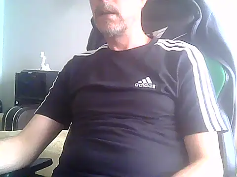 Snapshot of boran34 chatting on 06-01-26, 03:25 boran34 online show from 06-01-26, 03:25