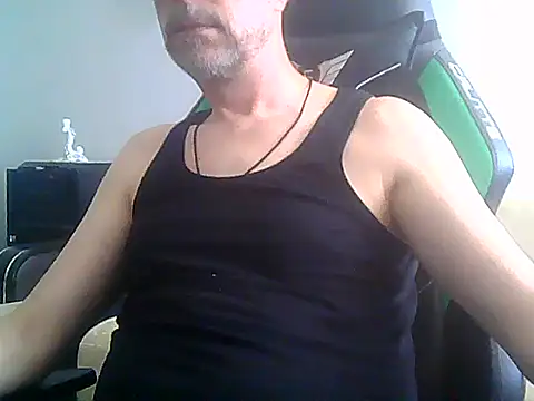 Snapshot of boran34 chatting on 06-06-26, 10:20 boran34 online show from 06-06-26, 10:20