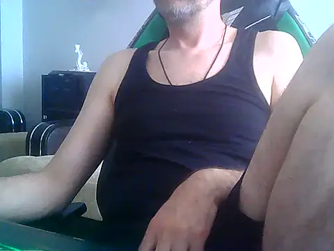 Snapshot of boran34 chatting on 06-09-26, 03:45 boran34 online show from 06-09-26, 03:45