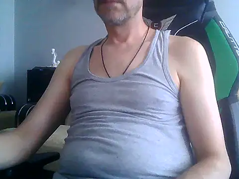 Snapshot of boran34 chatting on 06-19-26, 04:00 boran34 online show from 06-19-26, 04:00