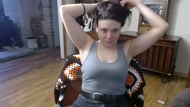 Snapshot of MarcyJones chatting on 02-13-25, 10:33 MarcyJones online show from 02-13-25, 10:33