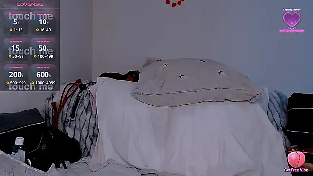 UrNaughtyGfMilf online show from 03-20-25, 08:20