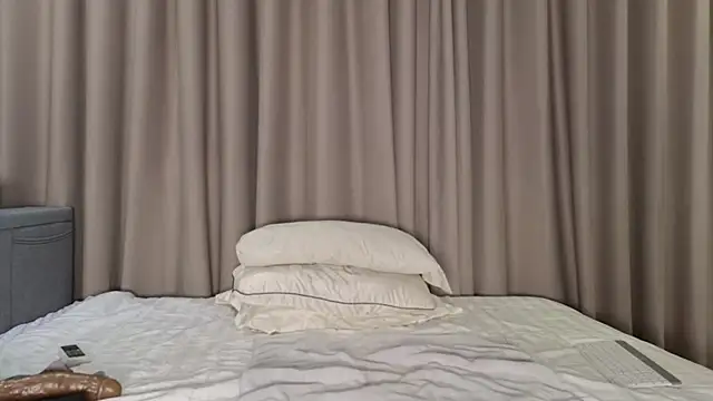 Snapshot of LucyNuty chatting on 11-17-25, 11:16 LucyNuty online show from 11-17-25, 11:16