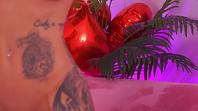 Snapshot of fallingangel chatting on 02-12-26, 05:30 fallingangel online show from 02-12-26, 05:30