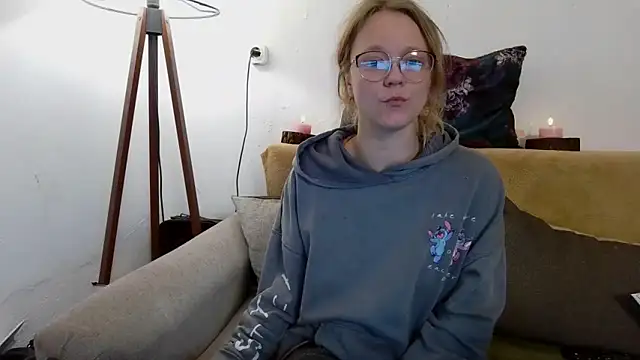 little-leni online show from 01-17-26, 09:18