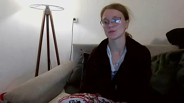 little-leni online show from 03-13-26, 09:21