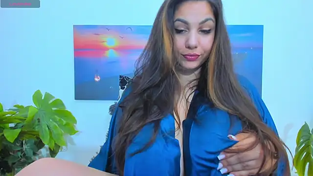 Snapshot of Emma_Muller32 chatting on 05-14-26, 04:52 Emma Muller32 online show from 05-14-26, 04:52