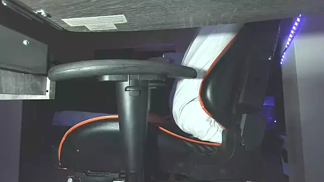 Dick and muscles online show from 09-09-25, 10:04