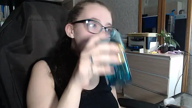 Snapshot of AnKey_Rayah chatting on 12-14-24, 01:59 AnKey Rayah online show from 12-14-24, 01:59