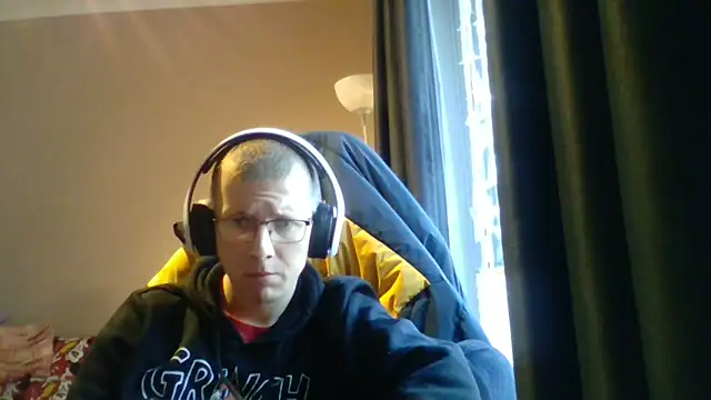 Snapshot of David250692 chatting on 12-15-25, 10:19 David250692 online show from 12-15-25, 10:19